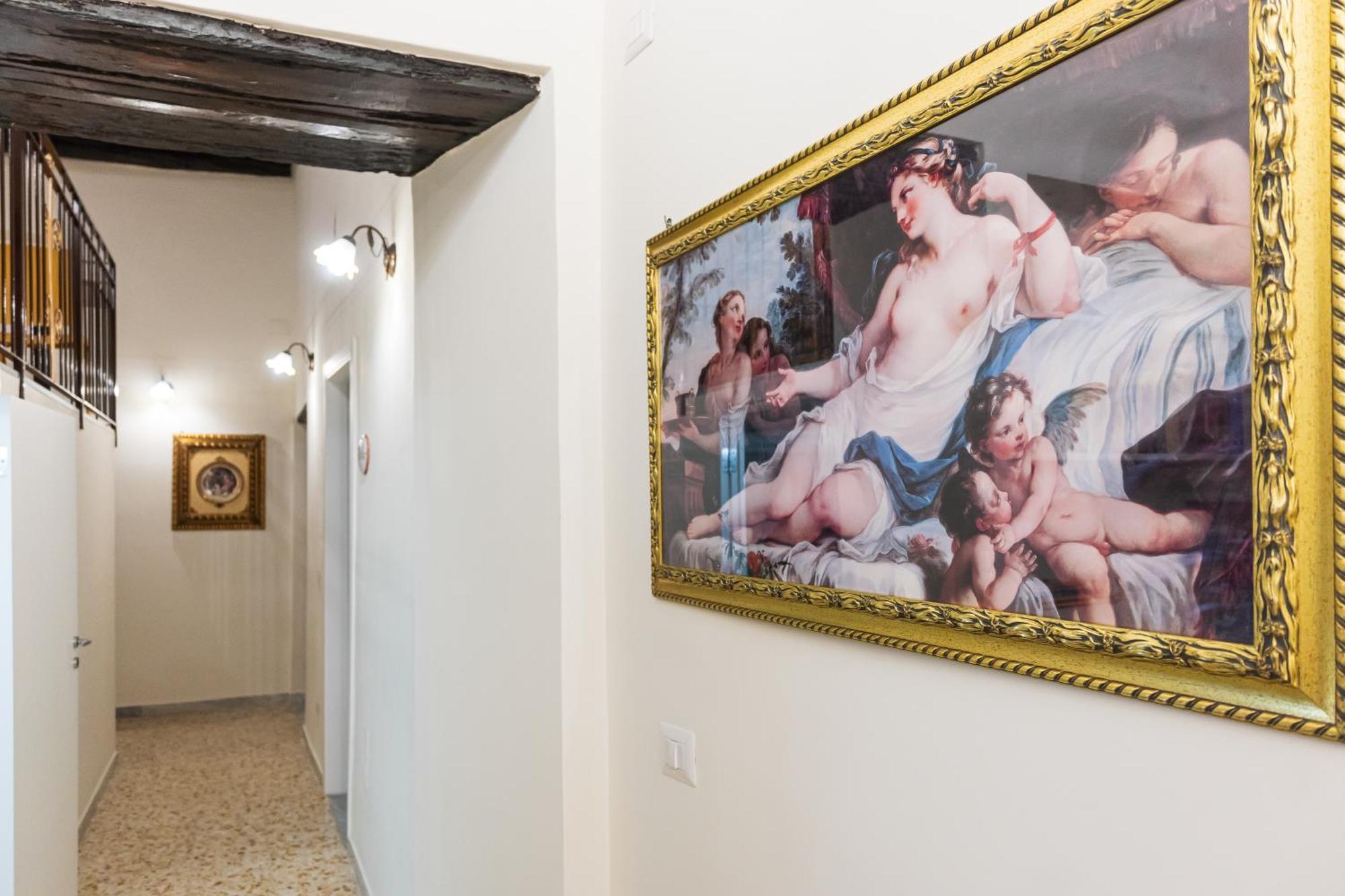 La Maschera Di Pulcinella Naples Luaran gambar